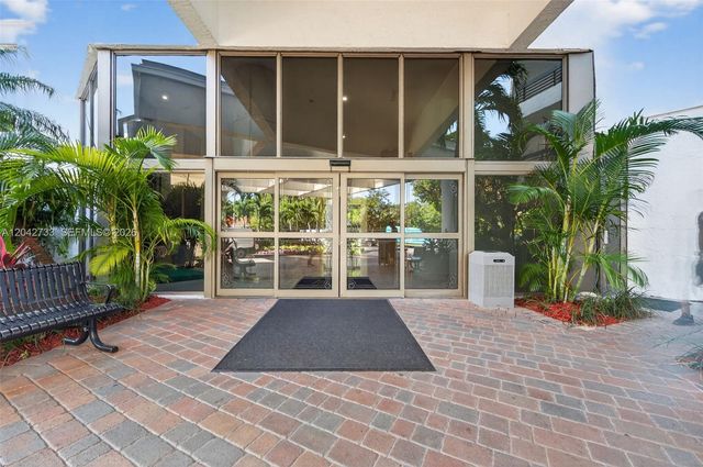 3500 Mystic Pointe Dr 1804, Aventura, FL 33180