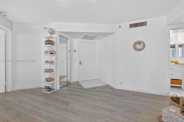 3500 Mystic Pointe Dr 1804, Aventura, FL 33180