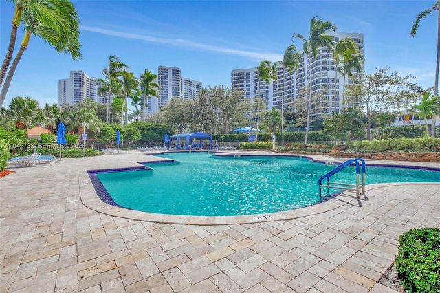 3500 Mystic Pointe Dr 1804, Aventura, FL 33180