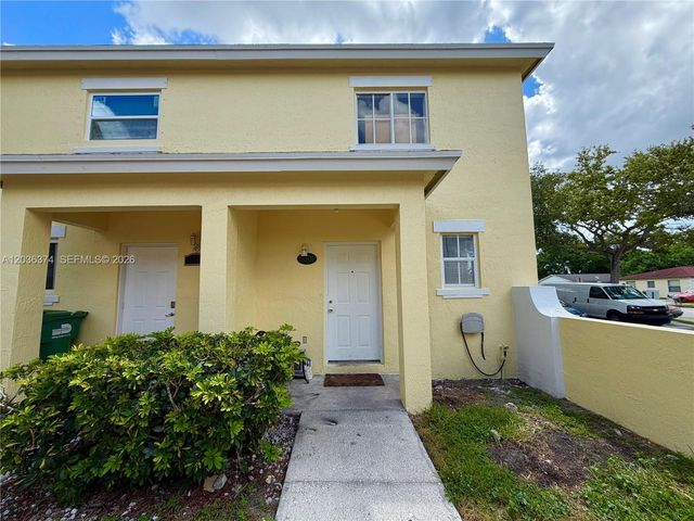 19500 SW 103rd Court 19, Cutler Bay, FL 33157