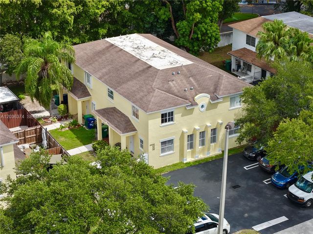 19500 SW 103rd Court 19, Cutler Bay, FL 33157