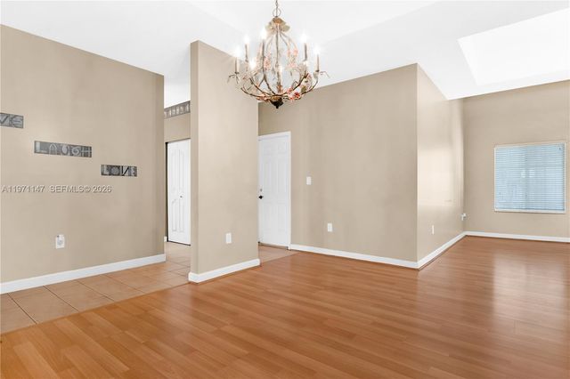 2875 NE 4th St, Homestead, FL 33033