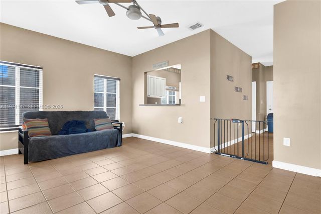 2875 NE 4th St, Homestead, FL 33033