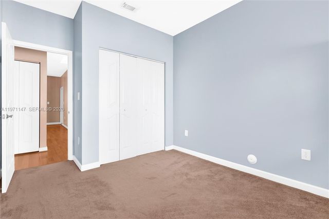 2875 NE 4th St, Homestead, FL 33033