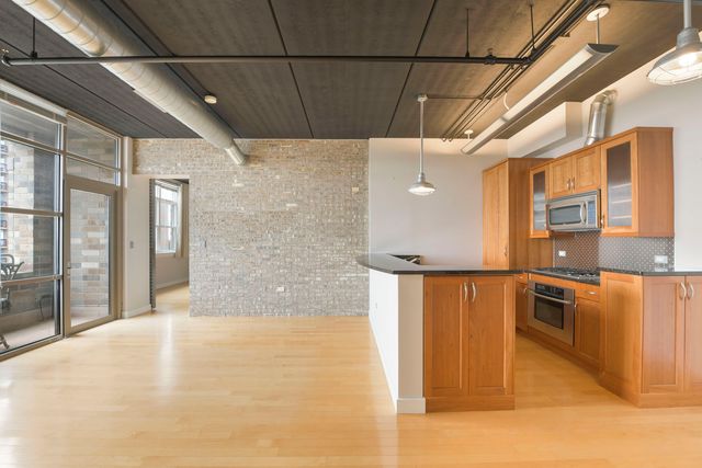 10 S Dunton Avenue 704, Arlington Heights, IL 60005