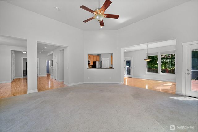 875 N Park Street, Lynden, WA 98264