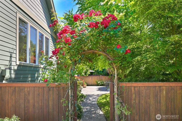 875 N Park Street, Lynden, WA 98264