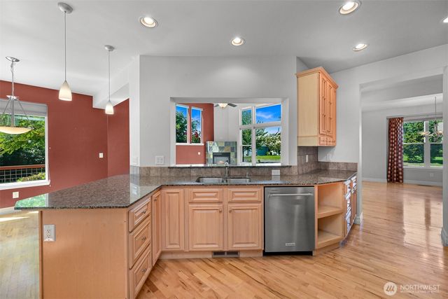 875 N Park Street, Lynden, WA 98264