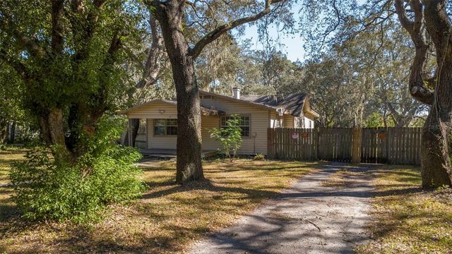 10909 MARJORY AVENUE, Tampa, FL 33612