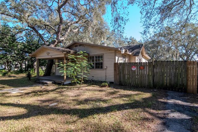 10909 MARJORY AVENUE, Tampa, FL 33612