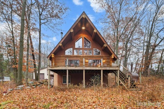 16550 Tyrone Avenue, Tyrone Twp, MI 49330