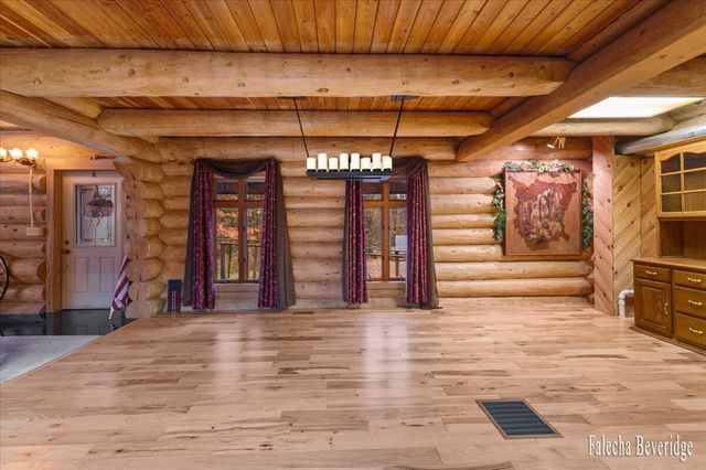 16550 Tyrone Avenue, Tyrone Twp, MI 49330