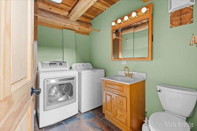 16550 Tyrone Avenue, Tyrone Twp, MI 49330