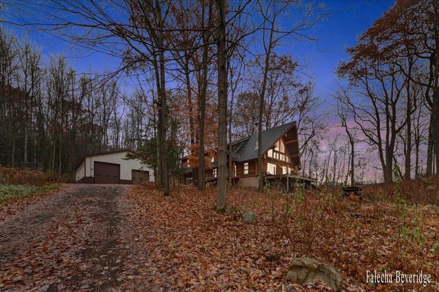 16550 Tyrone Avenue, Tyrone Twp, MI 49330