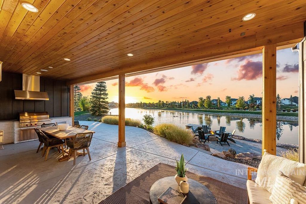 7789 W Palamas Dr, Eagle, ID 83616 photo 2