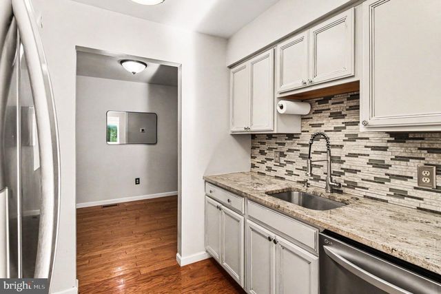302 SOMERSET CT, Lansdale, PA 19446