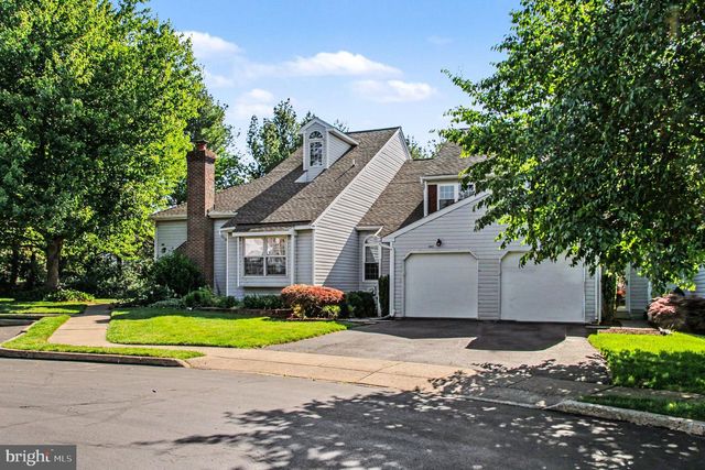 302 SOMERSET CT, Lansdale, PA 19446