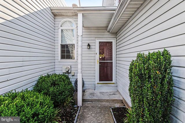 302 SOMERSET CT, Lansdale, PA 19446