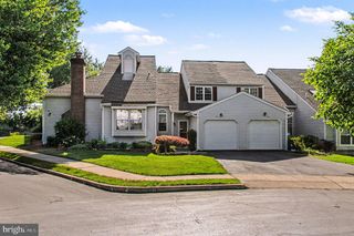 302 SOMERSET CT, Lansdale, PA 19446