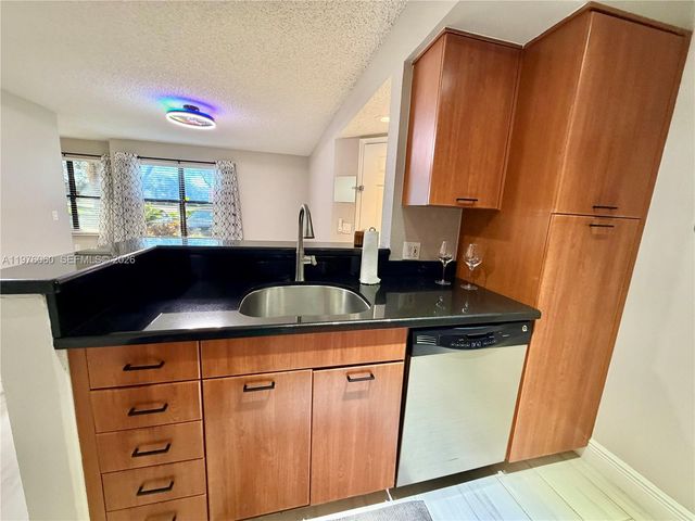 2900 S University Dr 9108, Davie, FL 33328