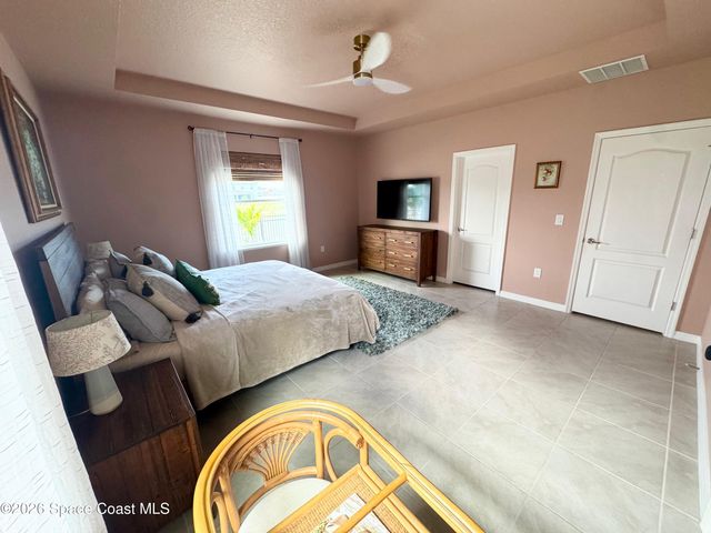 2412 Carrick Street NW, Palm Bay, FL 32907