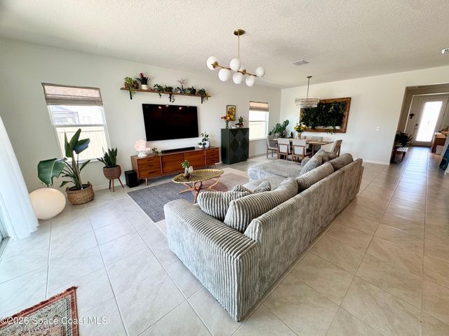 2412 Carrick Street NW, Palm Bay, FL 32907