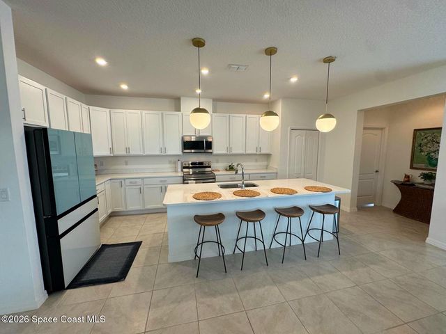 2412 Carrick Street NW, Palm Bay, FL 32907