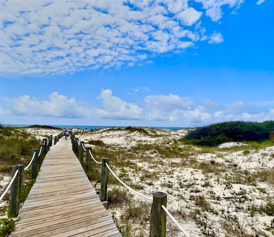 497 Plantation Road 1362, Gulf Shores, AL 36542