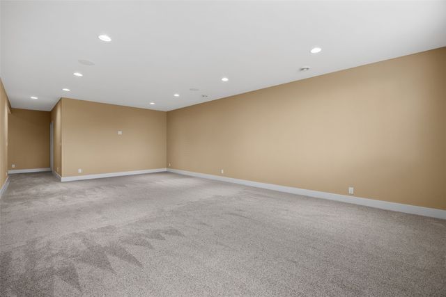 3710 Oak Ridge Court SE, Cedar Rapids, IA 52403