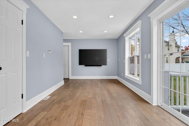 716 Adams Circle, Ballston Spa, NY 12020