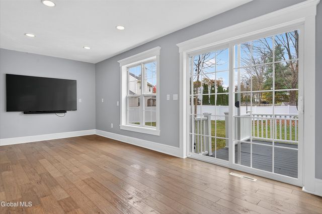 716 Adams Circle, Ballston Spa, NY 12020