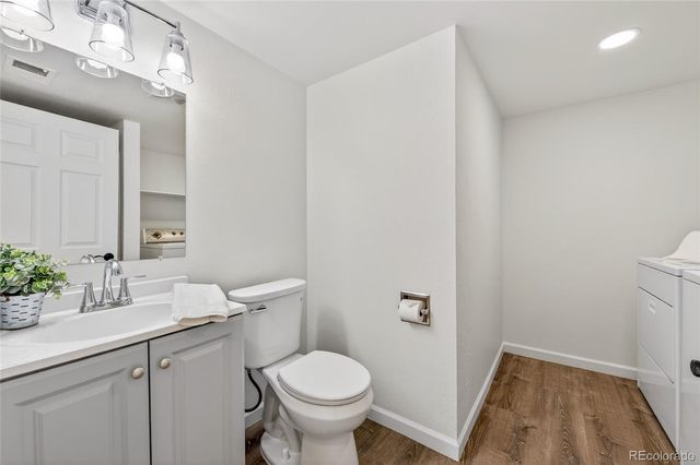 4372 S Ceylon Way, Aurora, CO 80015