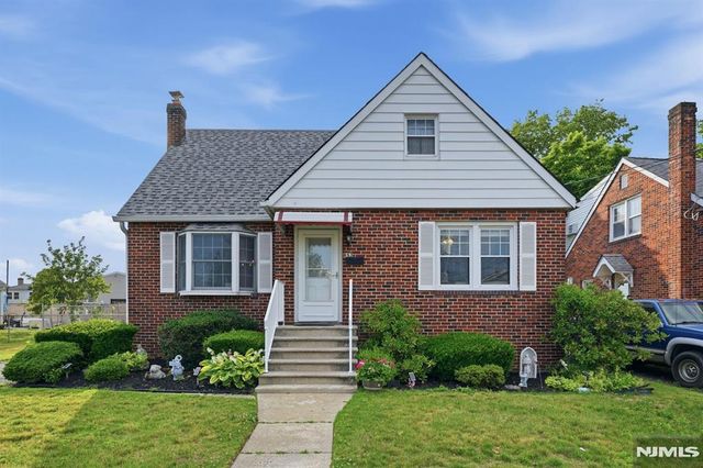 653 7th Street, Lyndhurst, NJ 07071