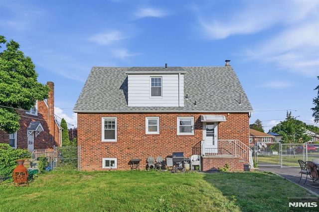 653 7th Street, Lyndhurst, NJ 07071