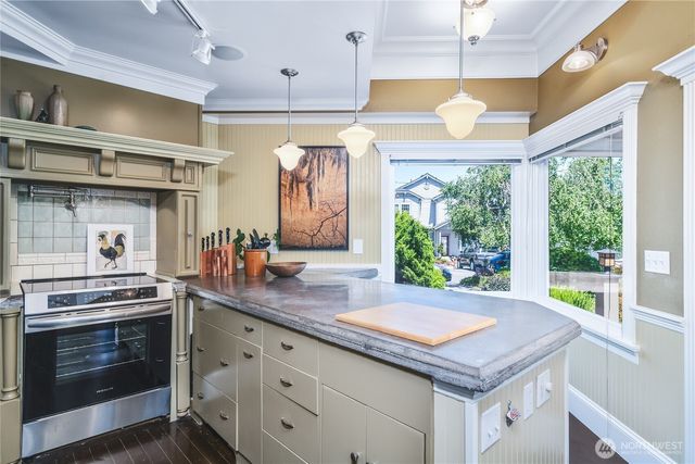 809 33rd Street, Anacortes, WA 98221