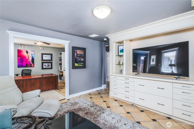 809 33rd Street, Anacortes, WA 98221