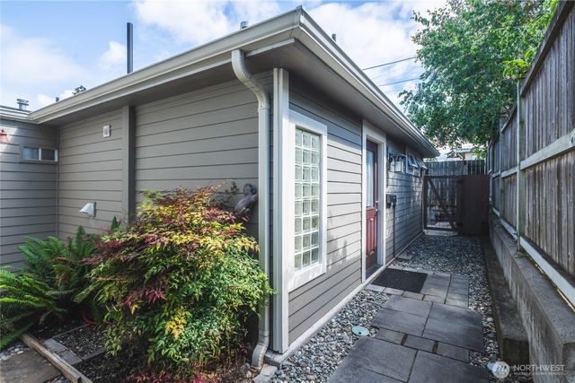 809 33rd Street, Anacortes, WA 98221