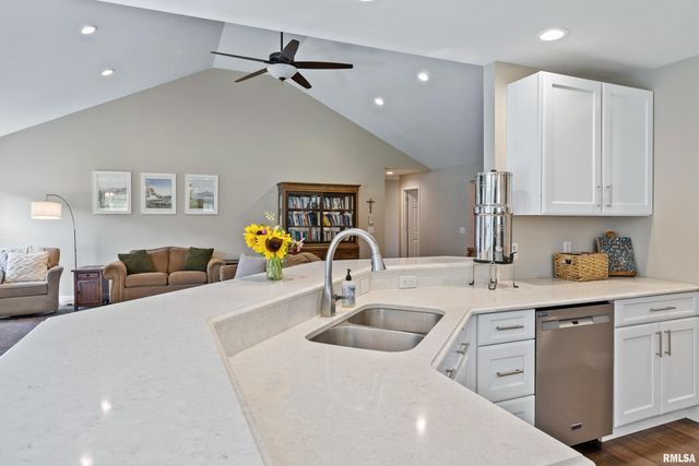 1416 Kieferlund Court, Quincy, IL 62305