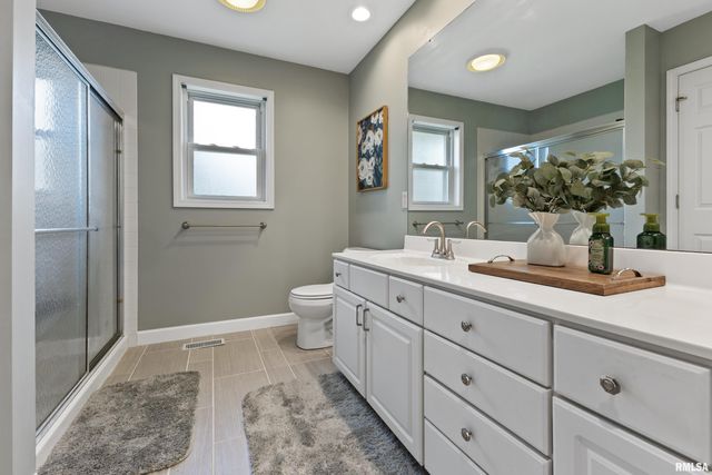 1416 Kieferlund Court, Quincy, IL 62305