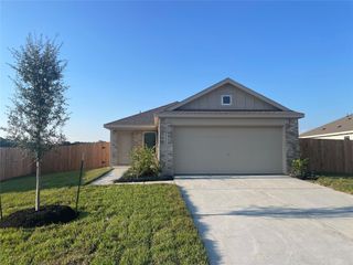 910 Constitution Drive, Bay City, TX 77414