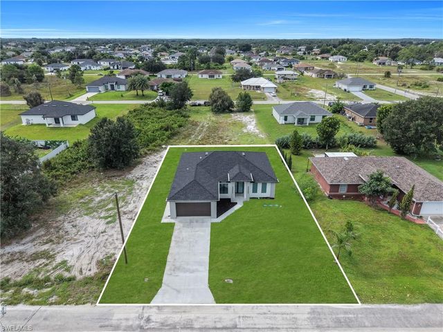 2611 39th ST SW, Lehigh Acres, FL 33976