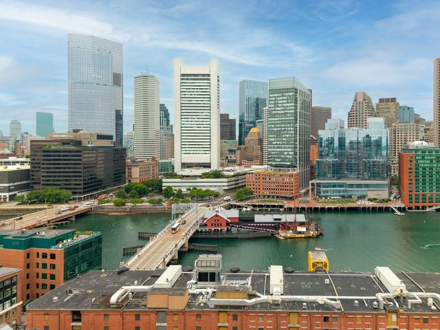 15 Sleeper Street 307, Boston, MA 02210