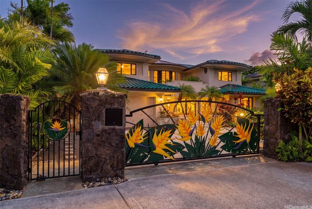 5599 Kalanianaole Highway, Honolulu, HI 96821