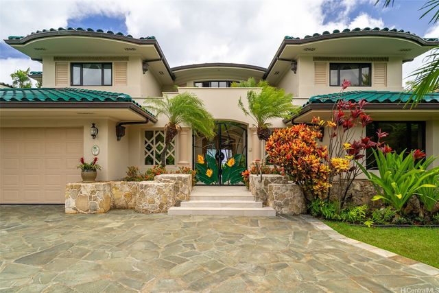 5599 Kalanianaole Highway, Honolulu, HI 96821