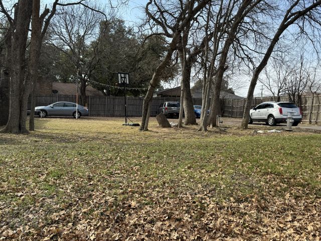 5500 Napier Drive, Arlington, TX 76016