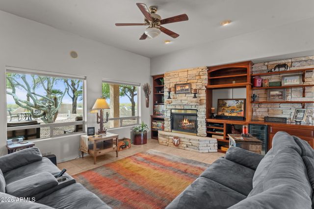 35950 S GOLD ROCK Circle, Wickenburg, AZ 85390