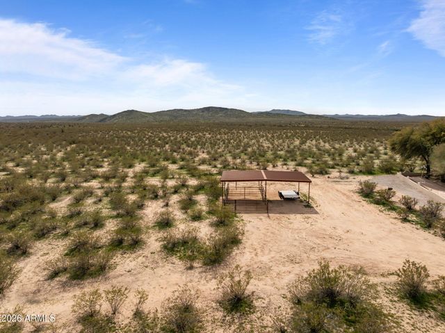 35950 S GOLD ROCK Circle, Wickenburg, AZ 85390