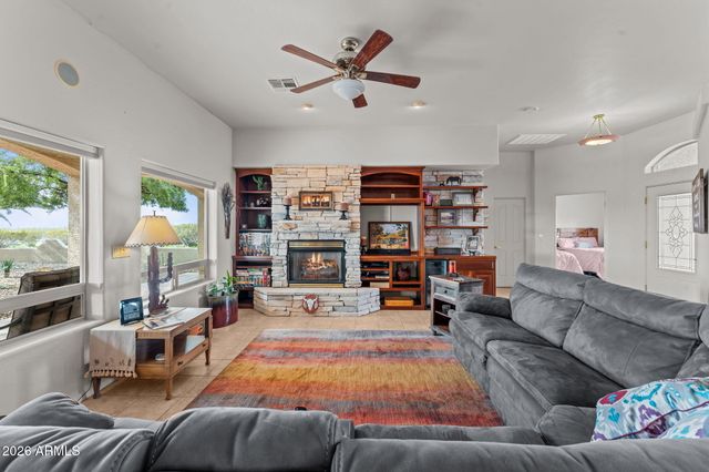 35950 S GOLD ROCK Circle, Wickenburg, AZ 85390