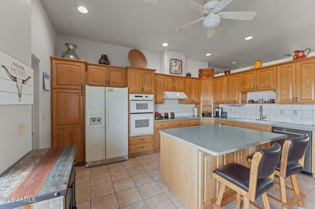 35950 S GOLD ROCK Circle, Wickenburg, AZ 85390
