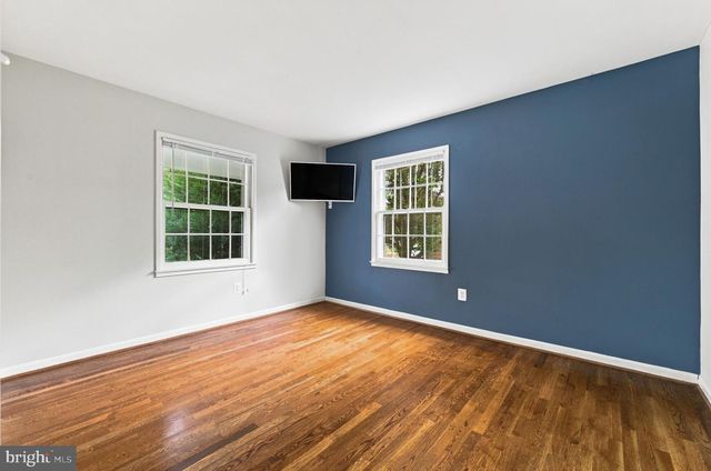 8715 FALKSTONE LN, Alexandria, VA 22309